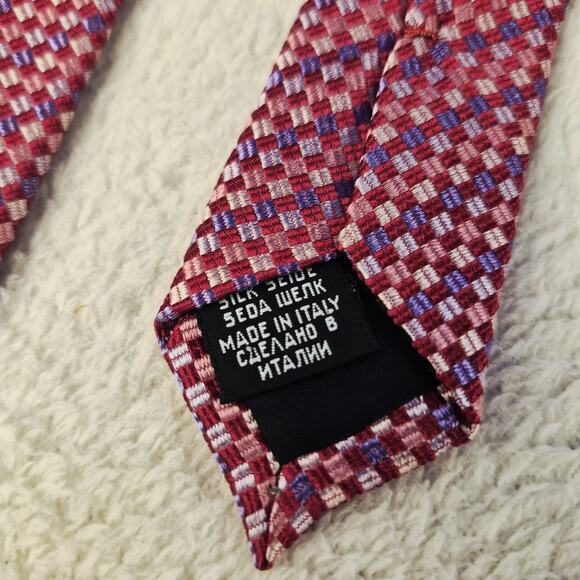 Hugo Boss Mens Pink Geometric 100% Silk Necktie Made In Italy - Picture 9 of 10